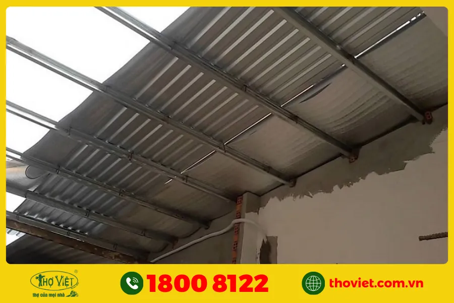 Xử lý tôn bị thủng