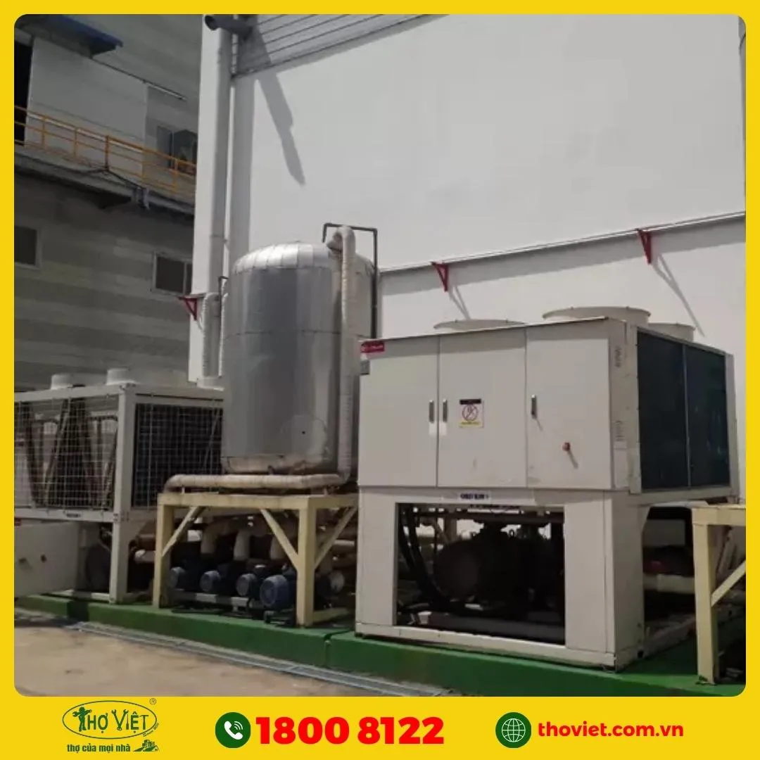 Vệ sinh hệ thống máy lạnh Chiller giải nhiệt gió