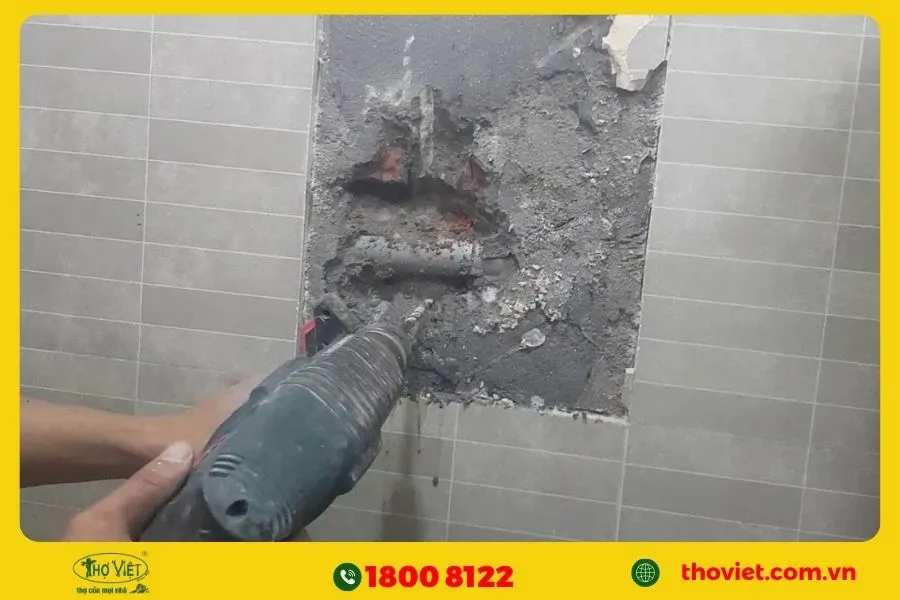 Rò rỉ ống nước âm tường
