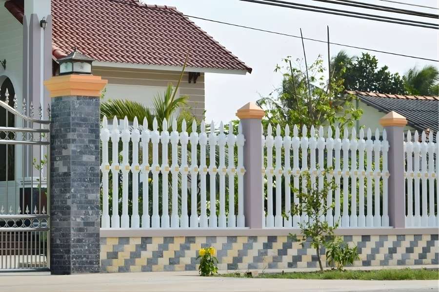 Mẫu hàng rào đẹp cho nhà cấp 4