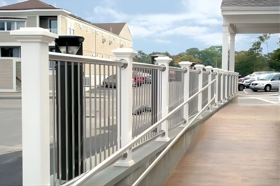 Mẫu hàng rào inox
