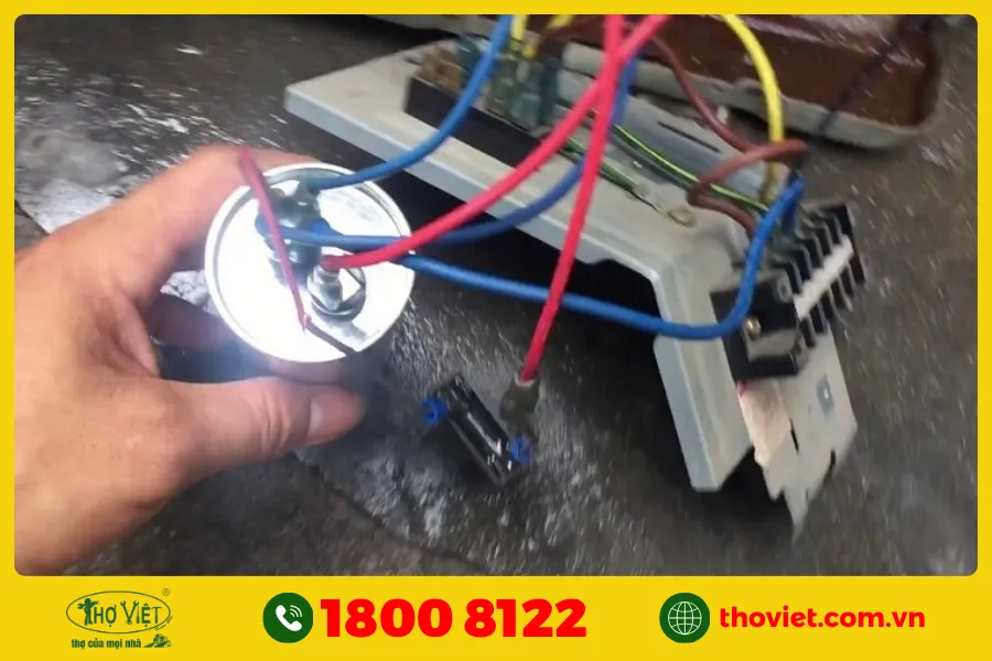 Cổng kết nối hoặc giắc tín hiệu bị oxi hóa