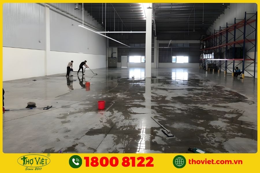 Dịch vụ vệ sinh nhà xưởng, kho bãi và công trình sau xây dựng