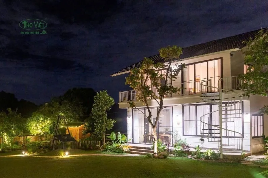 Mẫu nhà 2 tầng mặt tiền 6m có sân vườn