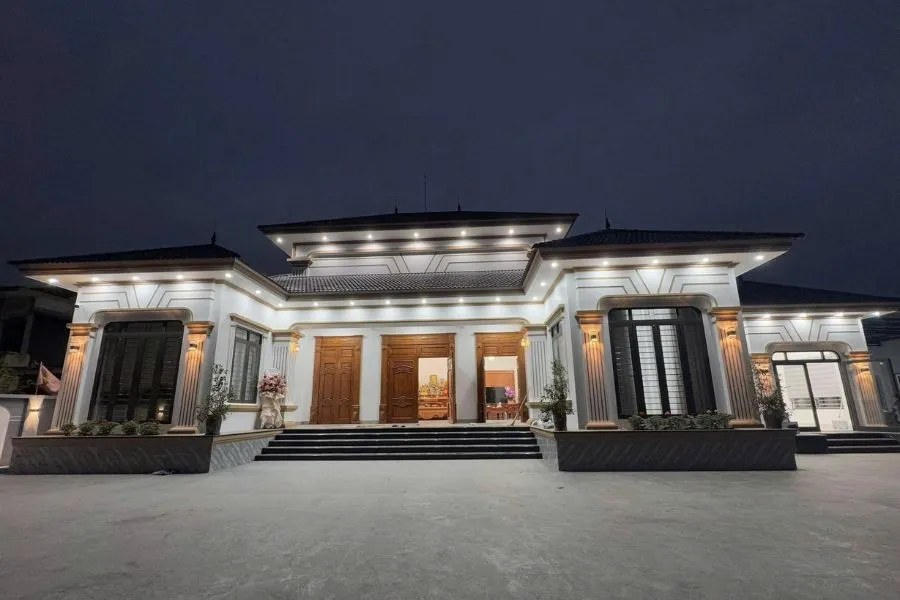 Mẫu nhà mái Thái hình chữ U