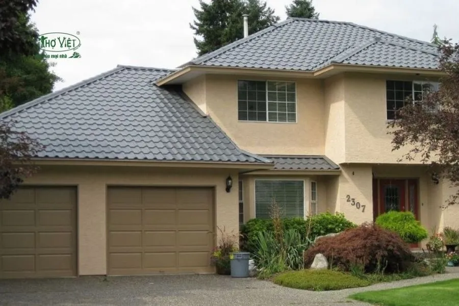 Mẫu nhà mái tôn giả ngói