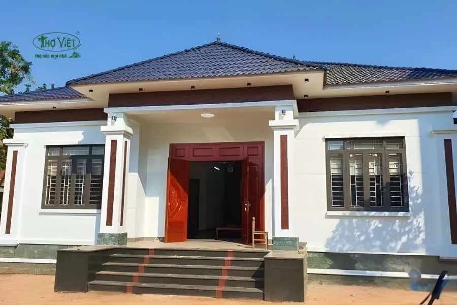 Mẫu nhà mái tôn mái thái