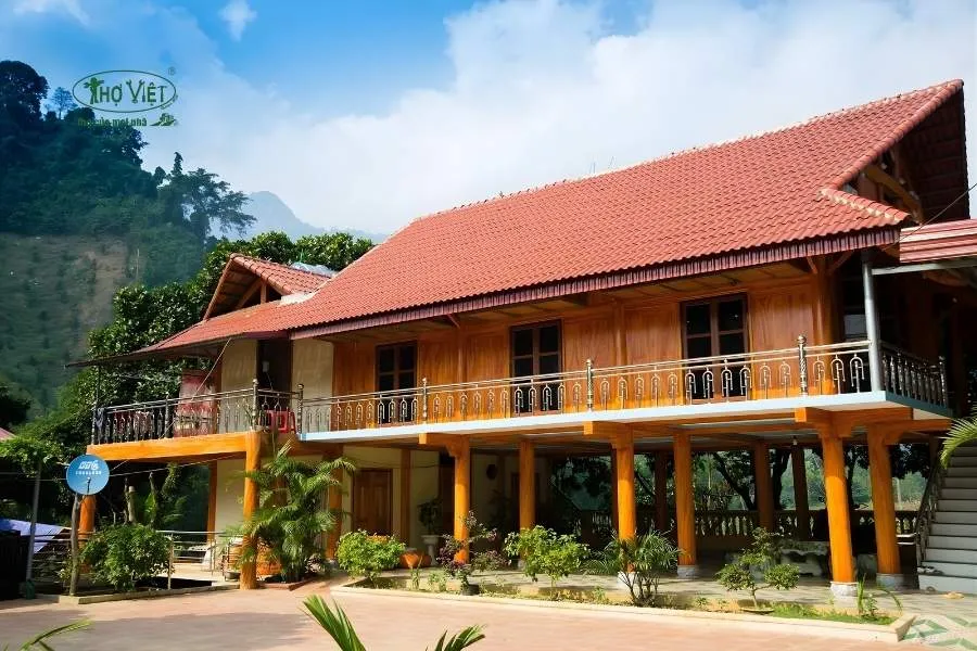 Nhà sàn gỗ