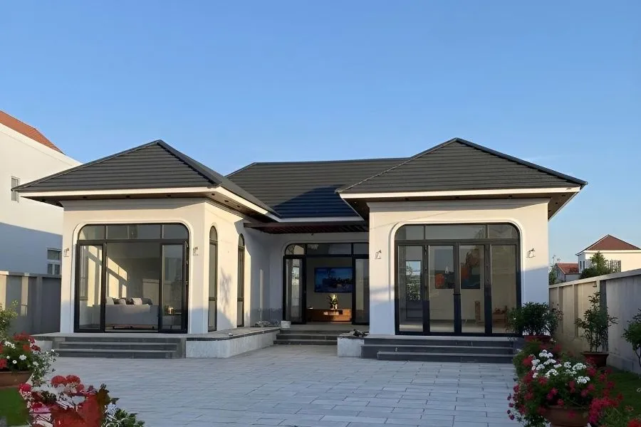 Nhà cấp 4 mái Thái 8x12m chữ U