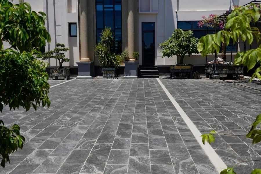 Khả năng chống trơn trượt & độ nhám bề mặt