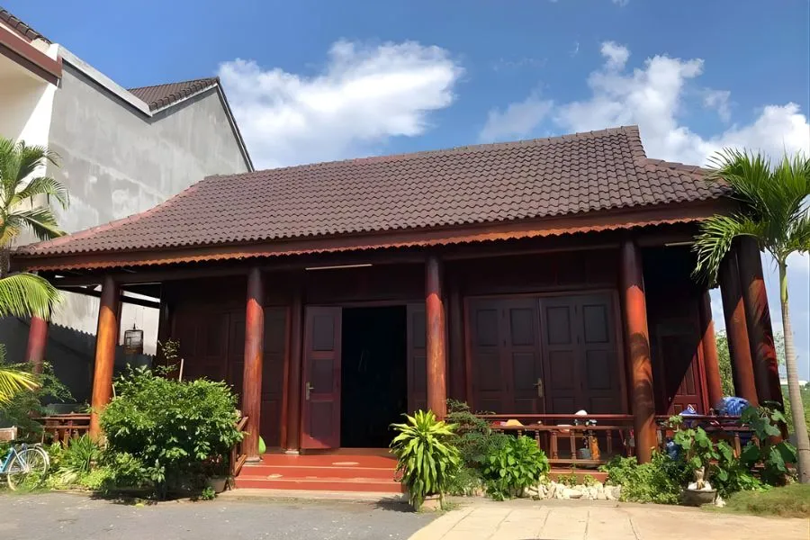 Lựa chọn vị trí và hướng nhà thờ phù hợp phong tục