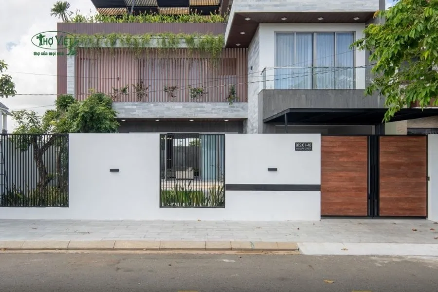 Mẫu nhà ngang 10m 2 tầng chữ L