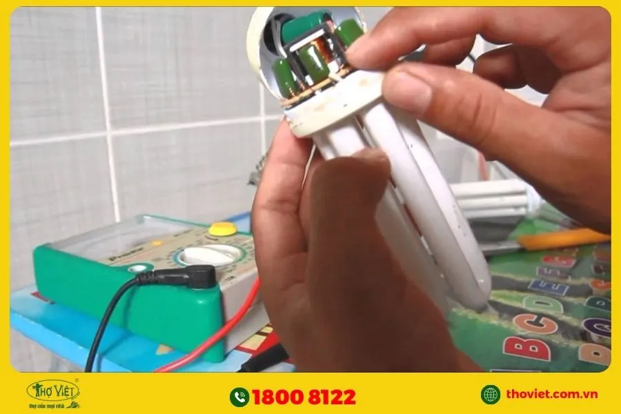 Bóng Compact bị nhấp nháy
