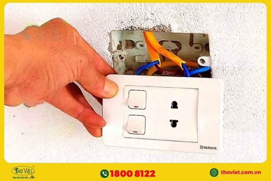 Cách đấu công tắc điện có 2 công tắc và 1 ổ cắm
