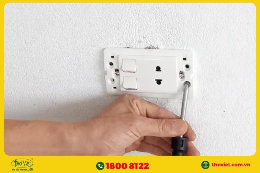 Hướng dẫn cách đấu ổ điện 2 công tắc 1 ổ cắm