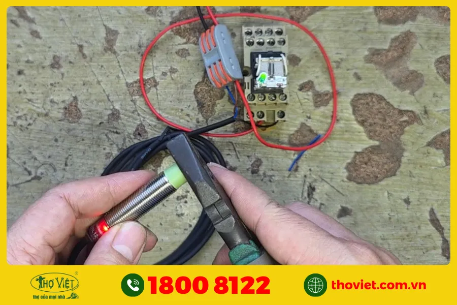 Đấu cảm biến từ 3 dây với NPN