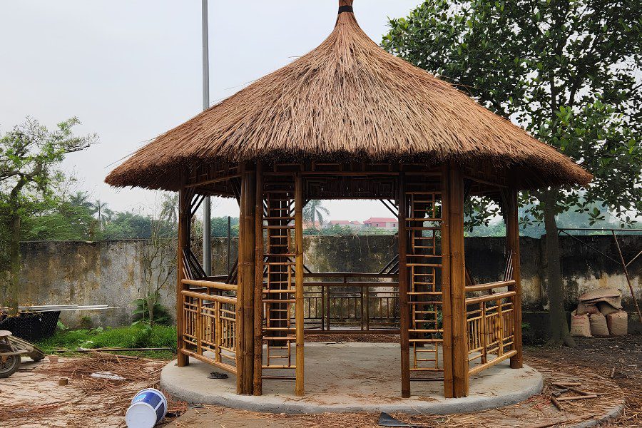 Nhà chòi tre mái lá