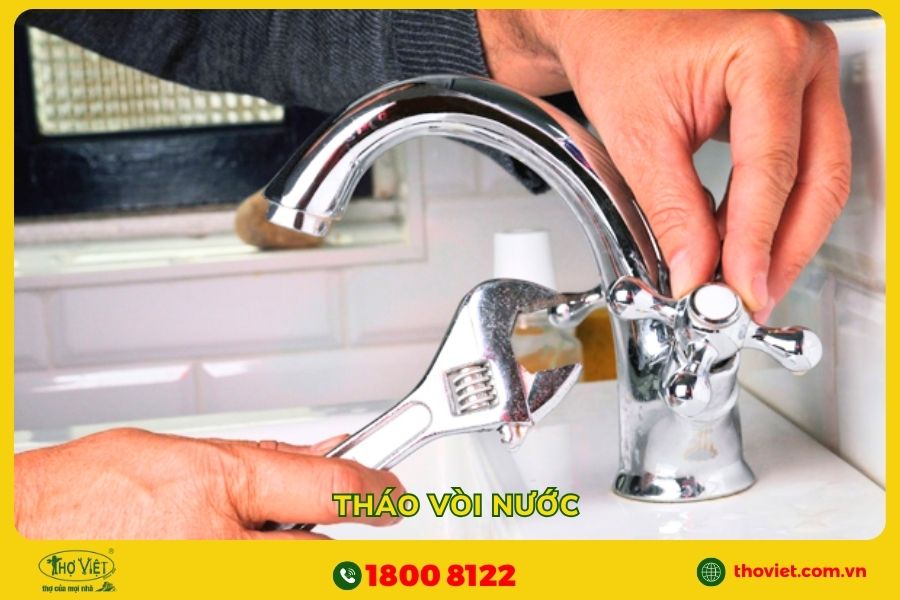 Tháo vòi nước bồn rửa chén