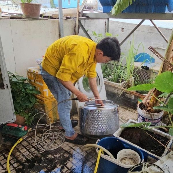 Thợ Việt tuyển dụng 3