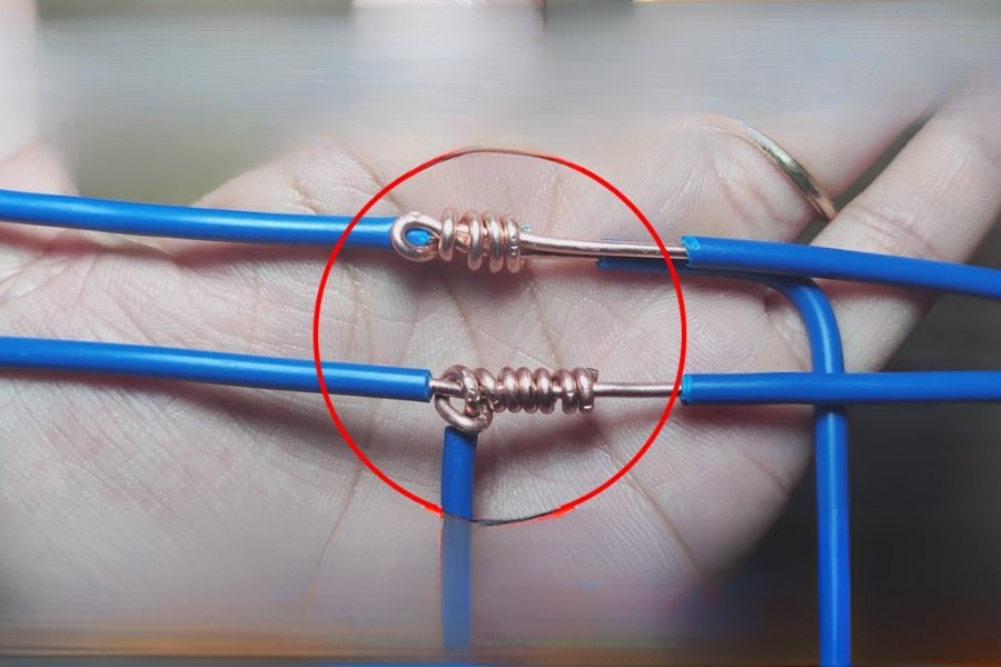 Hướng dẫn cách nối dây điện rẽ nhánh dây lõi một sợi