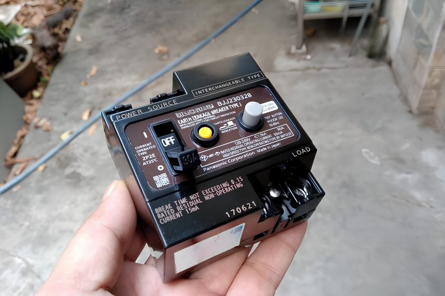Nguyên lý hoạt động CB chống giật