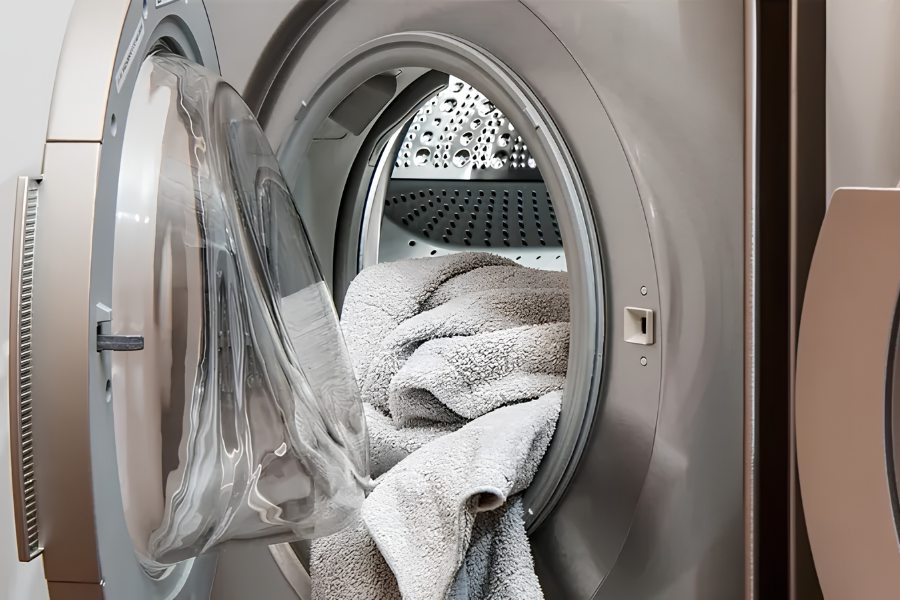 Cửa máy giặt chưa được đóng kín