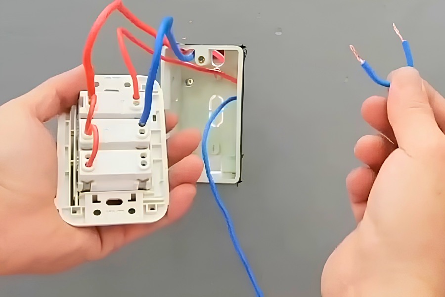 Cách nối dây điện vào từng loại ổ cắm