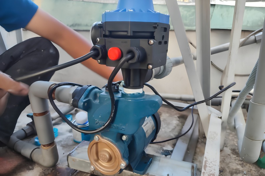 Dấu hiệu cần sửa máy bơm tăng áp