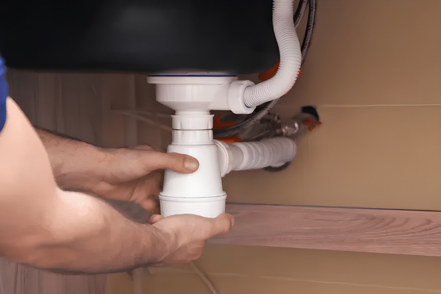 Những lưu ý khi tháo vòi nước bồn rửa chén