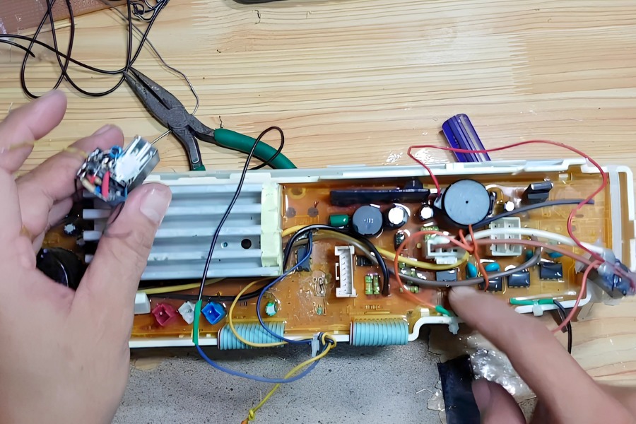 Lỗi board mạch dẫn đến lỗi e21