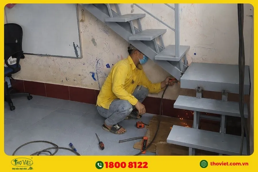 Giới thiệu dịch vụ sửa cầu thang TP.HCM tại Thợ Việt