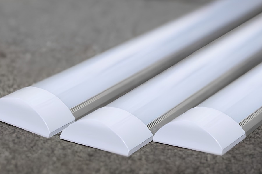 Cách tháo đèn LED tuýp bán nguyệt