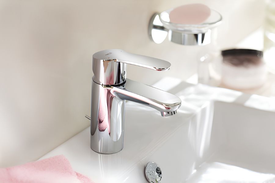 Cách vệ sinh vòi nước bị rỉ sét